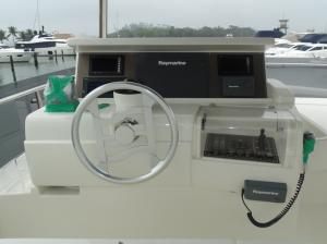 Ferretti 700