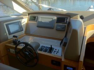 Ferretti 700